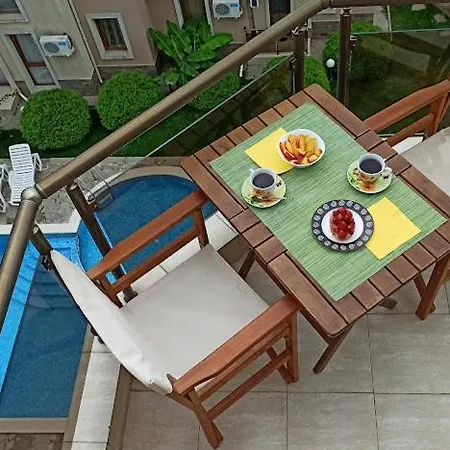 голям с прекрасна гледка кьм морето Appartement *