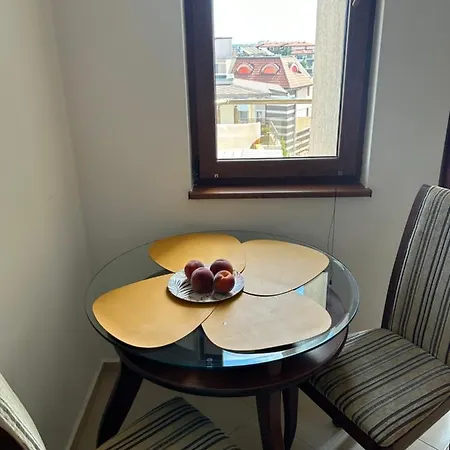 голям с прекрасна гледка кьм морето Apartament *